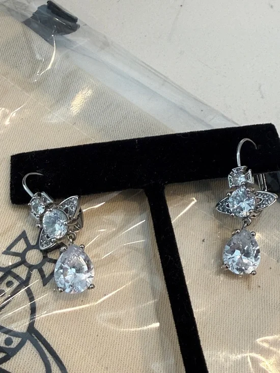 Vivienne Westwood Silver Crystal Orb Drop Earrings - Picture 7 of 7